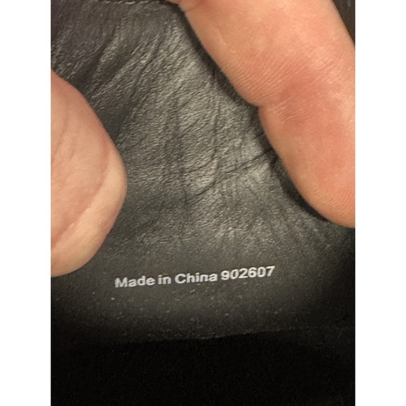 Vince Shoes Sneakers Mens Size 11 Black Leather Casual Minimalist Office Luxe - Picture 11 of 11